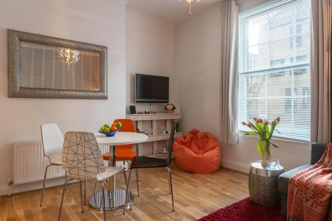 The Wanderlust - 1 Bedroom Apartment L Sleeps 4 With Sofa Bed L Prime Location Plus Free Wifi L Perfect For Business & Leisure Travelers L 15Percent Off Weekly & 20Percent Off Monthly Stays! London Kültér fotó
