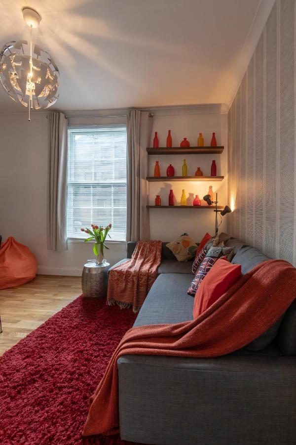 The Wanderlust - 1 Bedroom Apartment L Sleeps 4 With Sofa Bed L Prime Location Plus Free Wifi L Perfect For Business & Leisure Travelers L 15Percent Off Weekly & 20Percent Off Monthly Stays! London Kültér fotó