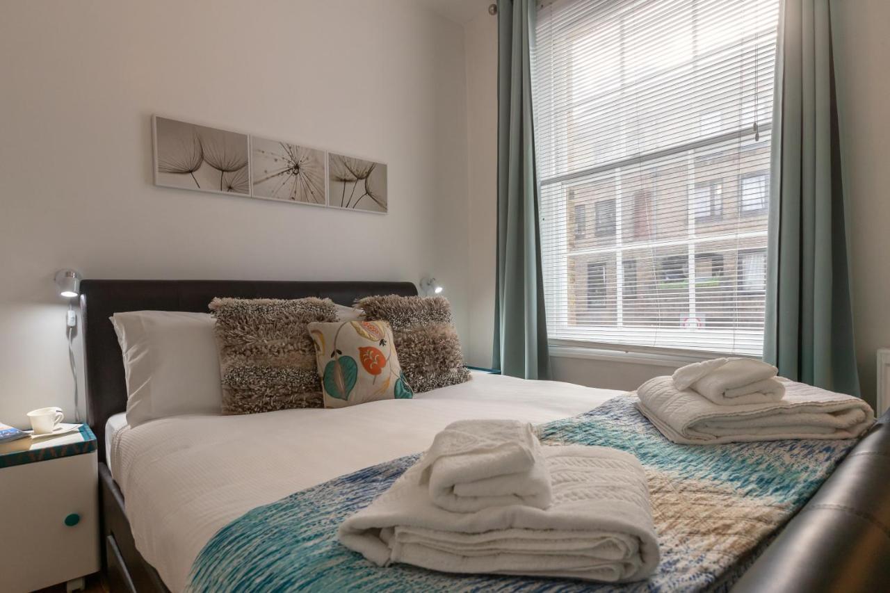 The Wanderlust - 1 Bedroom Apartment L Sleeps 4 With Sofa Bed L Prime Location Plus Free Wifi L Perfect For Business & Leisure Travelers L 15Percent Off Weekly & 20Percent Off Monthly Stays! London Kültér fotó